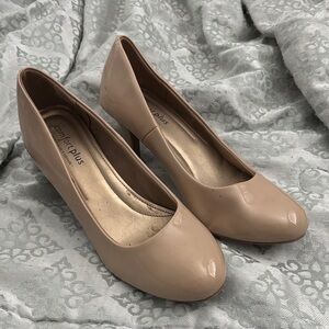 Comfort Plus by Predictions Women's Beige Loafers